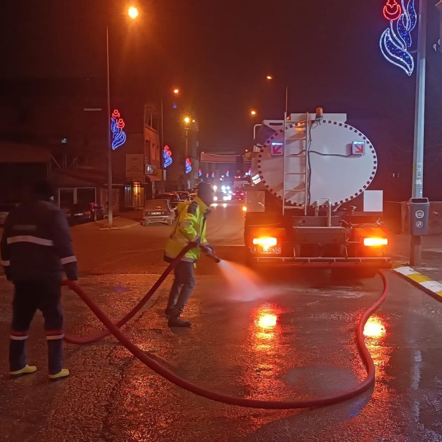 CUMAYERİ BELEDİYESİ'NDEN BAYRAM ÖNCESİ HUMMALI ÇALIŞMA